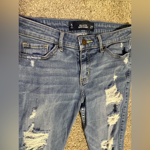 Hollister Super Skinny Distressed Low Rise 5/27 - Picture 3 of 8